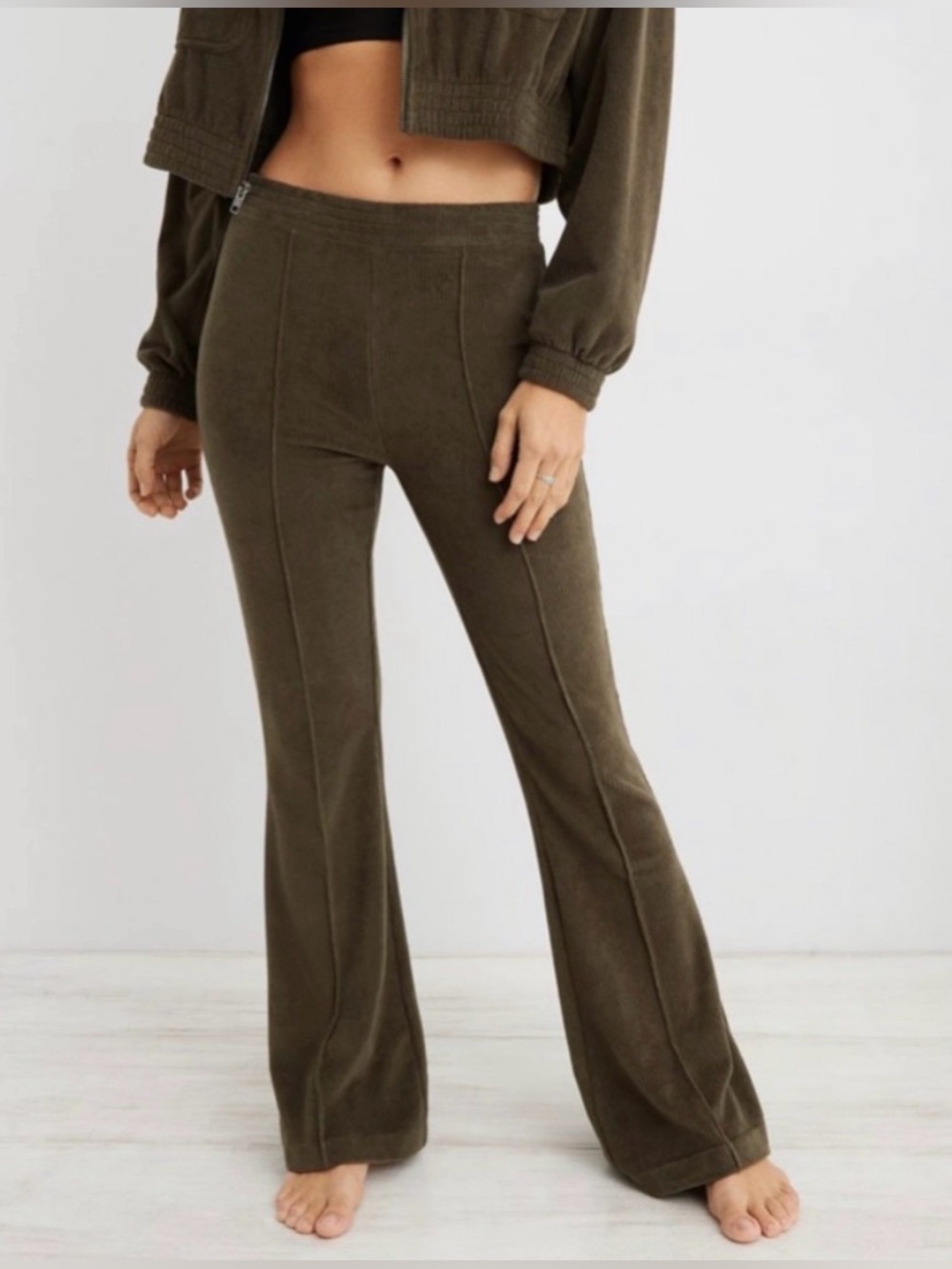 Aerie Groove-On Ribbed Velour Pull-On Flare Pants Olive Green Large